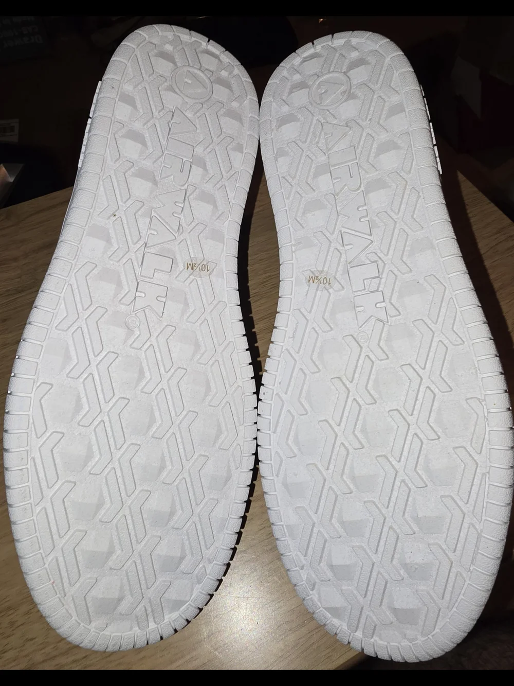 Airwalk WHITE/WHITE Men's Size 10.5 BRAND NEW/SKATE/CASUAL/IDEAL FOR ALL ATTIRES